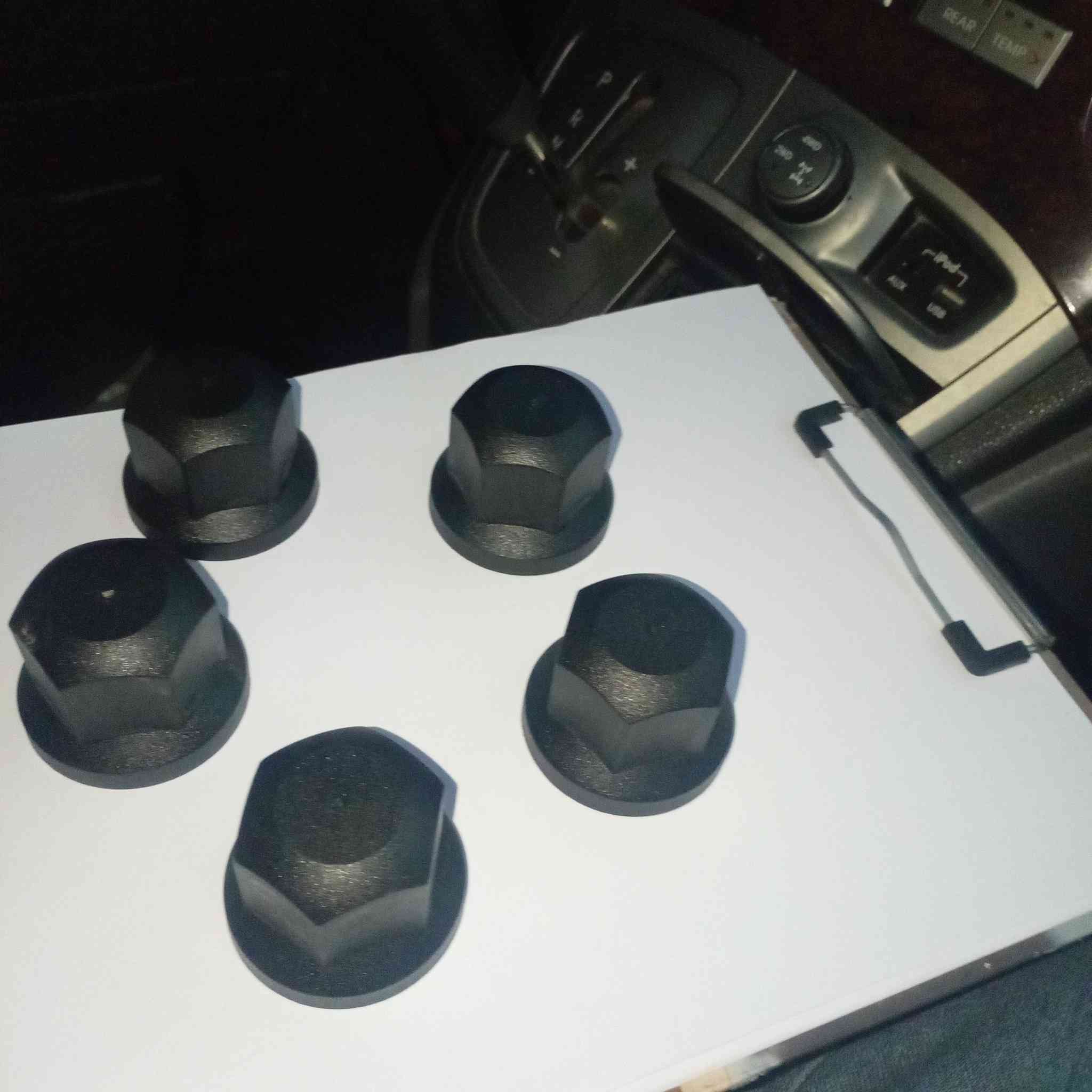 كبات مال ويل سعر الكيس 15 وكل كيس يحتوي علا 20 قطعه نوعيه تركي ***********
