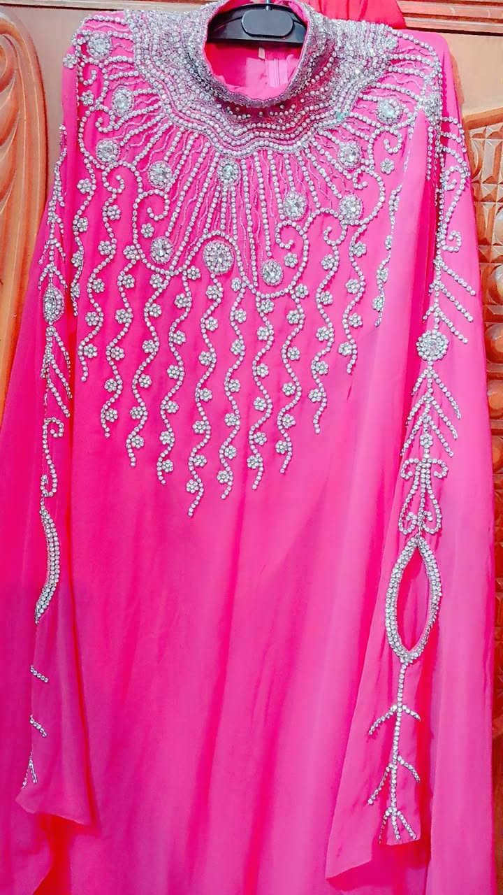 سلام عليكم كلمن و سعرة ورخيصات والله نضيفات


**إذا كنت صاحب هذا الإعلان وتريد حذفه لأي سبب، رجاءا أرسل رسالة إلى الدعم الفني**