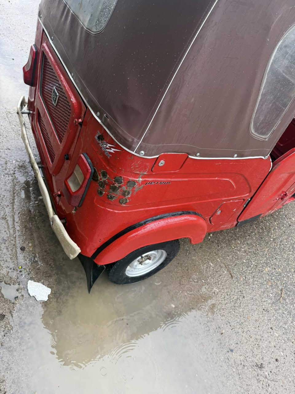 السلام عليكم تكتك موديل 2022مرقم كربلاء البيع بيهه ضربات موضحه بل صور محرك مجفت شركه يرادلهه ترتيب السعر 7500وبيه مجال مكاني محموديه ***********
