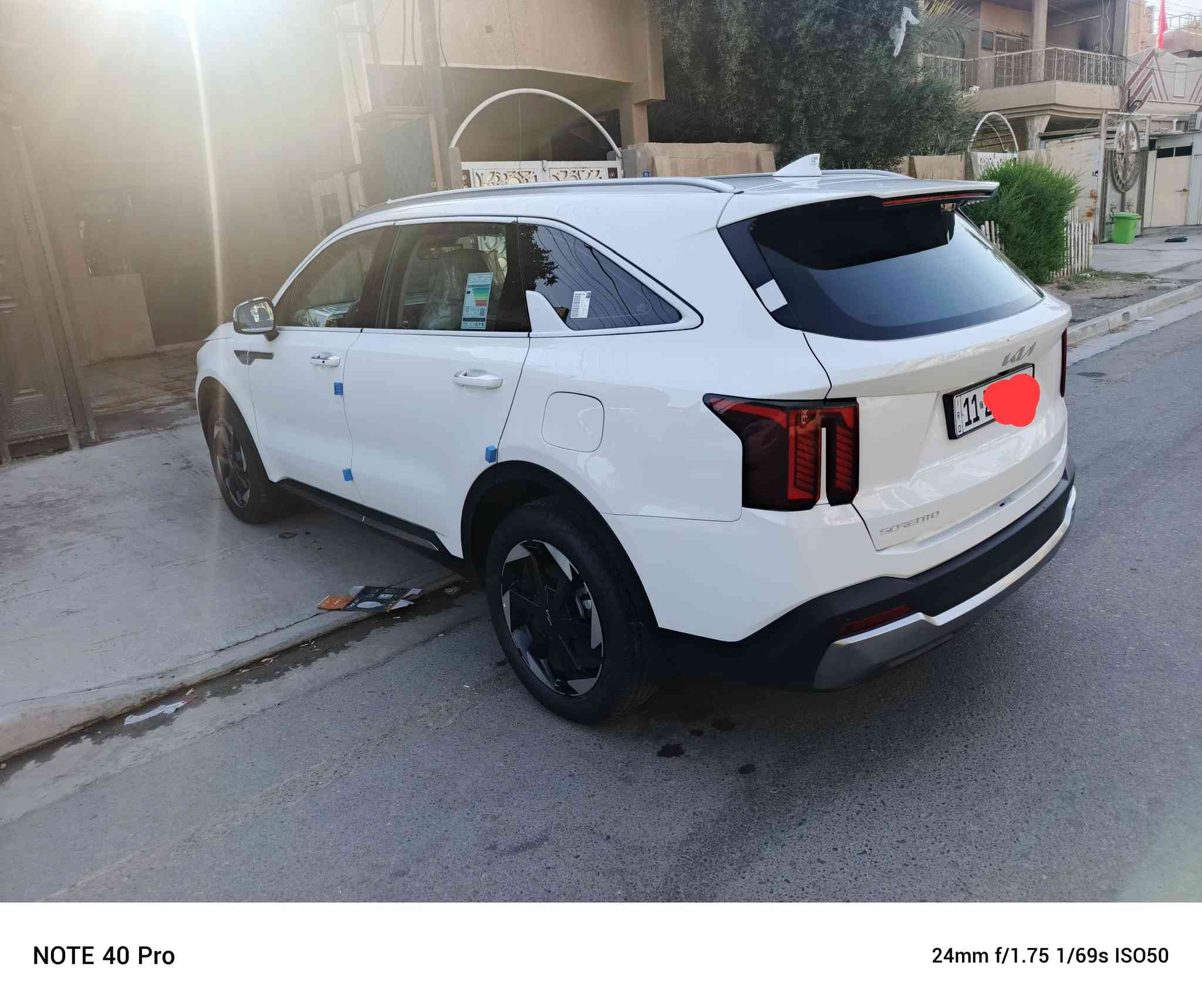 السلام عليكم
سورنتو ٢٠٢٥ خليجي 
المحرك  ستة سلندر ٣٣٠٠
رقم بغداد باسمي 
مكان السيارة بغداد
فول مواصفات بنراما كشنات كهرباء جلد تدفة وتبريد بلكشنات
وبعد هواية مواصفات 
ماشية ٣٤ الف
للستفسار الاتصال على الرقم ***********
