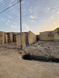 بيت هيكل للبيع حي الكوفه بشارع الحسينيه قرب المعارض مساحه 160 للأستفسا...