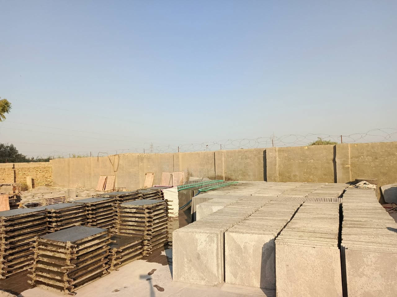 سلام عليكم
معمل الصادق لإنتاج المقرنص والكربستون 

شتايكر 80X80 4س 

شتايكر 50X50

العنوان الناصريه حي الصناعي وقريب الحولي 

***********

***********

معمل الصادق لخدمتكم
