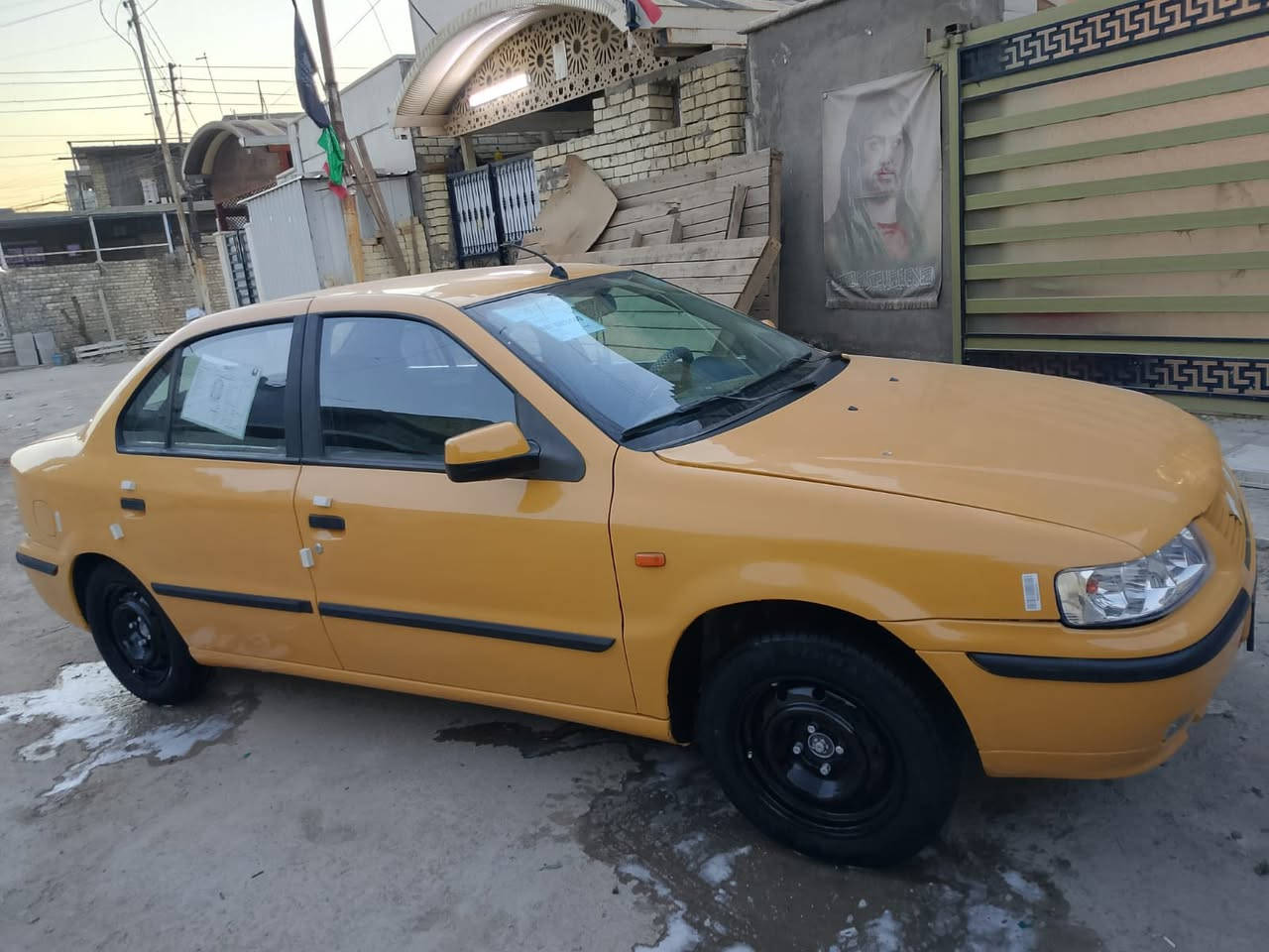 سلام عليكم سمند٢٠١٧ سيارة جديدة تخم تاير هسه شادهن مكينه وكير وتبريد كفاله السعر ٤٧ وبيها مجال الشراي عنواني البلديات هاتف***********
