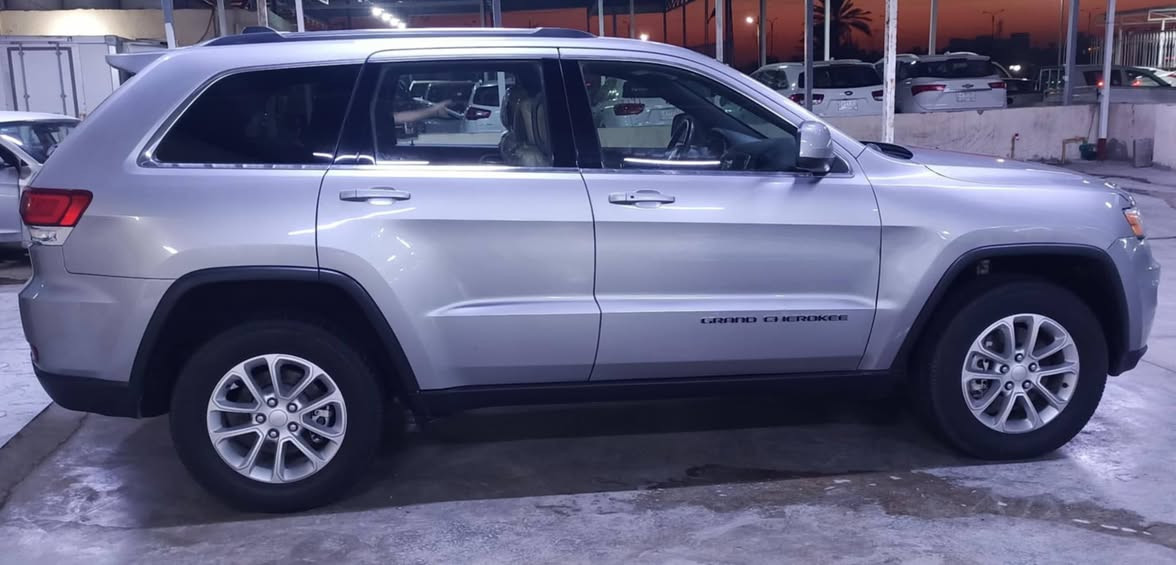 السلام عليكم .
جيب لاريدو 2021 ماشيه 36 الف ميل 
وارد امريكي صور الحادث والسونار مرفقه مع الصور .

السعر 235 ورقه .

مكان السياره بغداد .

***********

غير متواجد على الفيس مكلف بالنششششررررر
