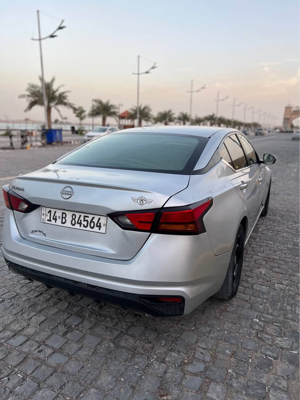 نيسان التيما موديل 23
وارد امريكي
رقم بصره معوقين وكالة عامة 

بجم كبس 
 الضرر خلفي جاملق
مكينه ٤ سلندر ٢٥٠٠
تو ويل 
مواصفات S
تشغيل.عن بعد 
بصمه 
نظام قيادة سبورت
سياره جاهزه وكامله 
ماشيه ٤٩ 
مكاني البصره مركز
***********
سعرها ١٤٨ وبيها مجال شي قليل البصرة, العراق
