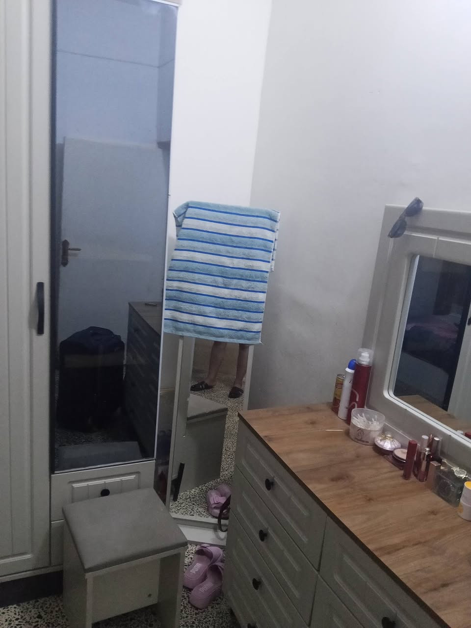 غرفة 8قطع اخت الجديدة سعر 850
المكان كربلأ حي النصر التواصل ***********
