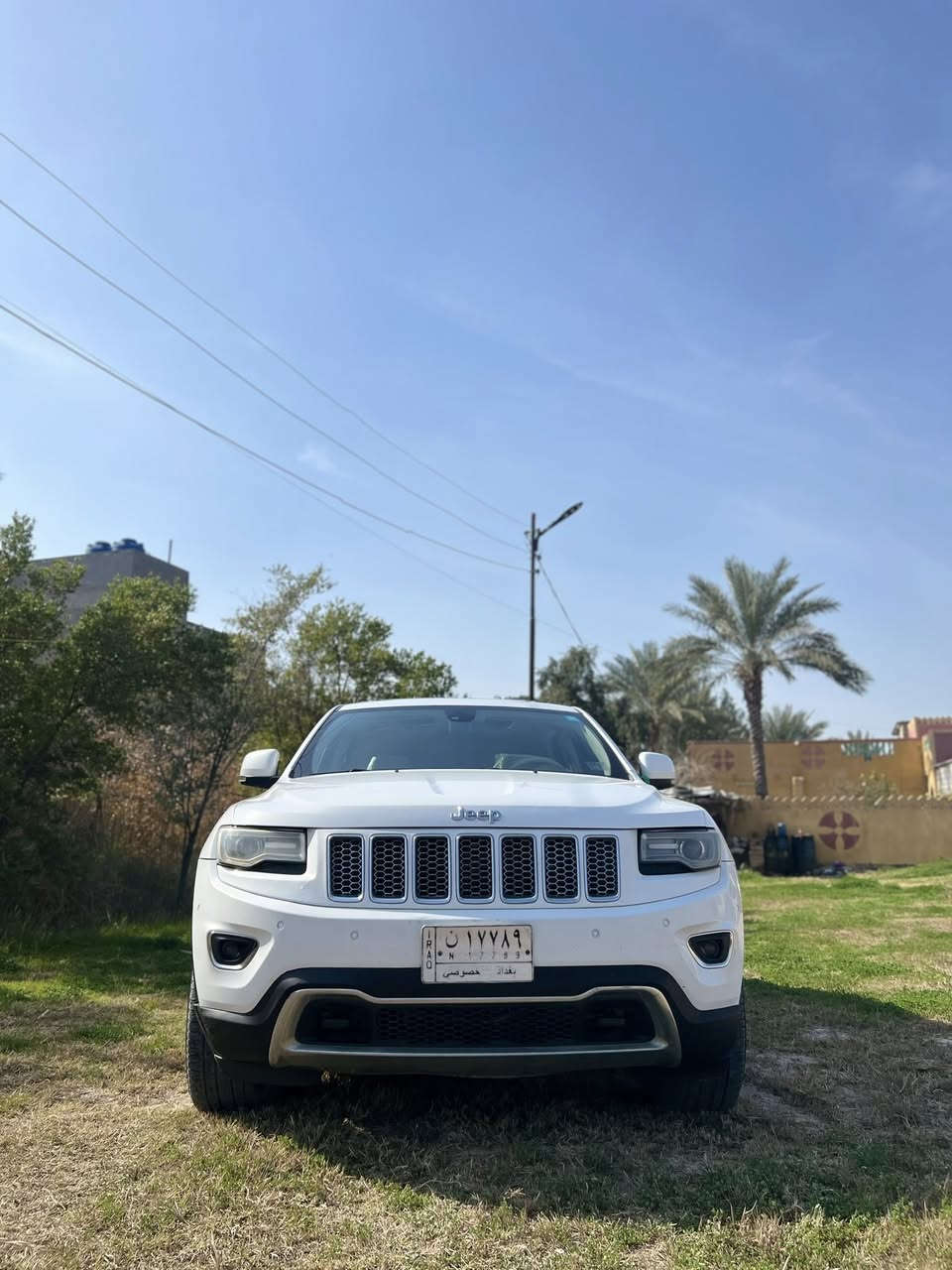 تحيه طيبه
جيب گراند شيروكي
موديل 2014 .5.700
السعر 195 وبيها مجال 
وارد خليجي
مكفوله كفاله عامه 
فقط بيها بارد بالجاملغ الخلفي 
فول مواصفات فئه لمتدد
بنوراما 
مري شفط 
حساس امامي خلفي
كشنات كهرباء
تدفئه تبريد
خزن ميموري
ستيرن كهرباء +تدفئه
صندوق كهرباء
بعد هواي موصفات بيها 
كير مكينه بالشرط والكفاله برغي ممفتوح بيها
تخم تاير جديد 
السياره بفضل الله ماعايزه كلشي 
سونار موجود 
هزه جديده فقط مداور
مكاني حله ورديه خارج
***********
***********واتساب
