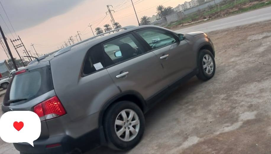 السلام عليكم..... 
🚗 للبيع: كيا سورنتو 2012
📍 مكان السيارة: كركوك
📞 للتواصل: ***********
💰 السعر: 130 ورقة – قابل للتفاوض
📊 المسافة المقطوعة: 225,000 كم
🛠️ المحرك: 4 سلندر – 2400cc دوش

⚠️ أضرار السيارة:
• مصبوغة حزام
• قص بسيط بجهة السائق أثر حادث 

📌 تفاصيل إضافية:
• رقم السيارة: بغداد مشروع وطني
• بأسمي – تحويل مباشر
• سنوية نافذة حتى نهاية 2026
محرك شرط گير شرط
• طخم إطارات جديد
• تبريد ممتاز
تدفئه ممتاز
