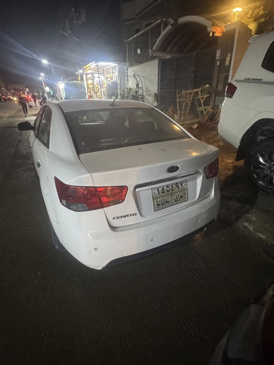 ‏سلام عليكم عندي كي سيراتو موديل 13 خليجية فقط مبدل جاملغ امامي سعر 110 بها مجال بيهاوكلاله وكالة  باسمي مكان بغداد الشعب سريدادر رقم ***********
