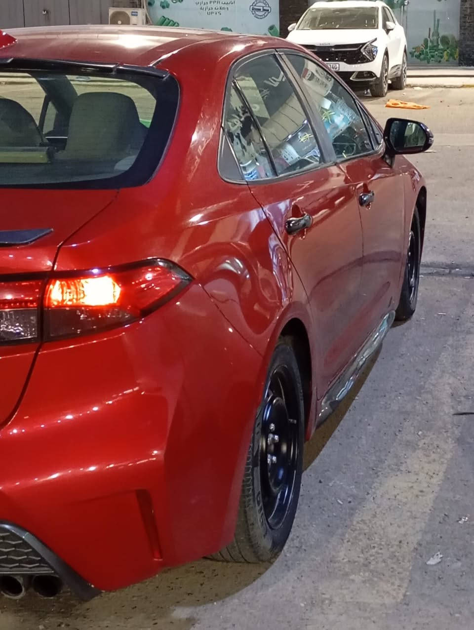 كورلا SE موديل 21
سيارة حادث جاملغ ايمن وبنيد 
بدون دواخل ابرباك دشبول فقط
سيارة حادثها بسيط راديترات بلادية 
لايتات بلادية 
نقصها فقط دبل امامي 
العنوان بغداد الدورة 
السعر 130 وبيها مجال جداً بسيط
***********
