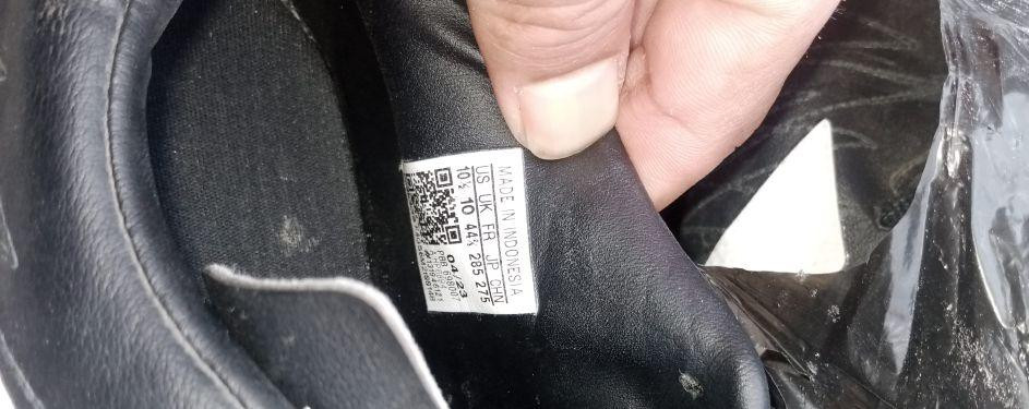 سلام عليكم حذاى رياضي اندونسي شوفت عينك نضيف كلش... 30الف... العماره عمارة, ميسان


**إذا كنت صاحب هذا الإعلان وتريد حذفه لأي سبب، رجاءا أرسل رسالة إلى الدعم الفني**