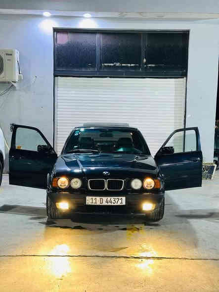 من رخصت الادمن المحترم BM حجم 525 
جديده مكفوله موديل 95 صبغ جماليه فقط بدون ضرر 

لأضربه ولا خياس صبغ درجه اولى سلايت شغال كهربئيات بلاد

غرفه جديده السعر 120 وبيه مجال قليل حك الجيه 

الخاص مفتوح
