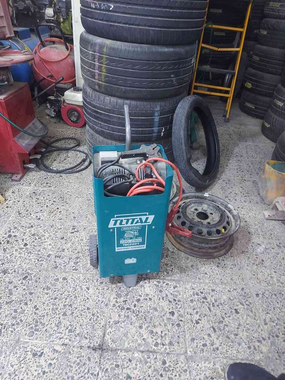 بيع مستعجل تايرات بالة عدد ٧٥ زوج سعر الزوج ٢٧ نايتروجين سعر ٢٥٠ خالعه جاهزة اي نقص مابيها ٣٠٠ باتريات عدد ثنين واحد ١٠٠ امبير والثاني ٨٠ امبير جدد بلكارتون ثنينهن ١٥٠ شاحنه باتري حجم كبير ٧٥ جك يريد تجفيت ٢٥الف اتصل وتدلل ٠ مكان النجف الاشرف حي ميسان مقابيل جامع العامري ***********
