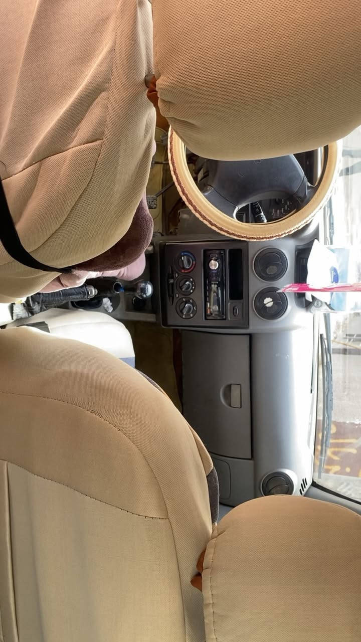 سياره سايبه موديل13مكفوله كفاله عامه من الضربه بيه ملكطه خياسات بسيطه السعر 29 ورقه وبيه مجال شي بسيط الاستفسار الرقم
***********
