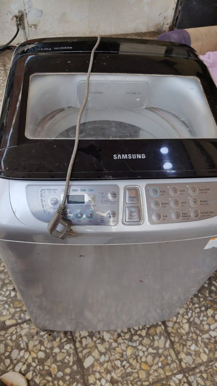 السلام عليكم 
يعلن معرض الرياض لعالم السنك 
لصيانة جميع غسالات الملابس 
ومنظومات الماء 
توجد صيانة موقعيه 
العنوان حي الجهاد 
***********
