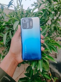 بوكو M5s ,  ذاكره 128 رام 8   جهاز مابي عيب مبدل شاشه جام كاميرا  مفطو...