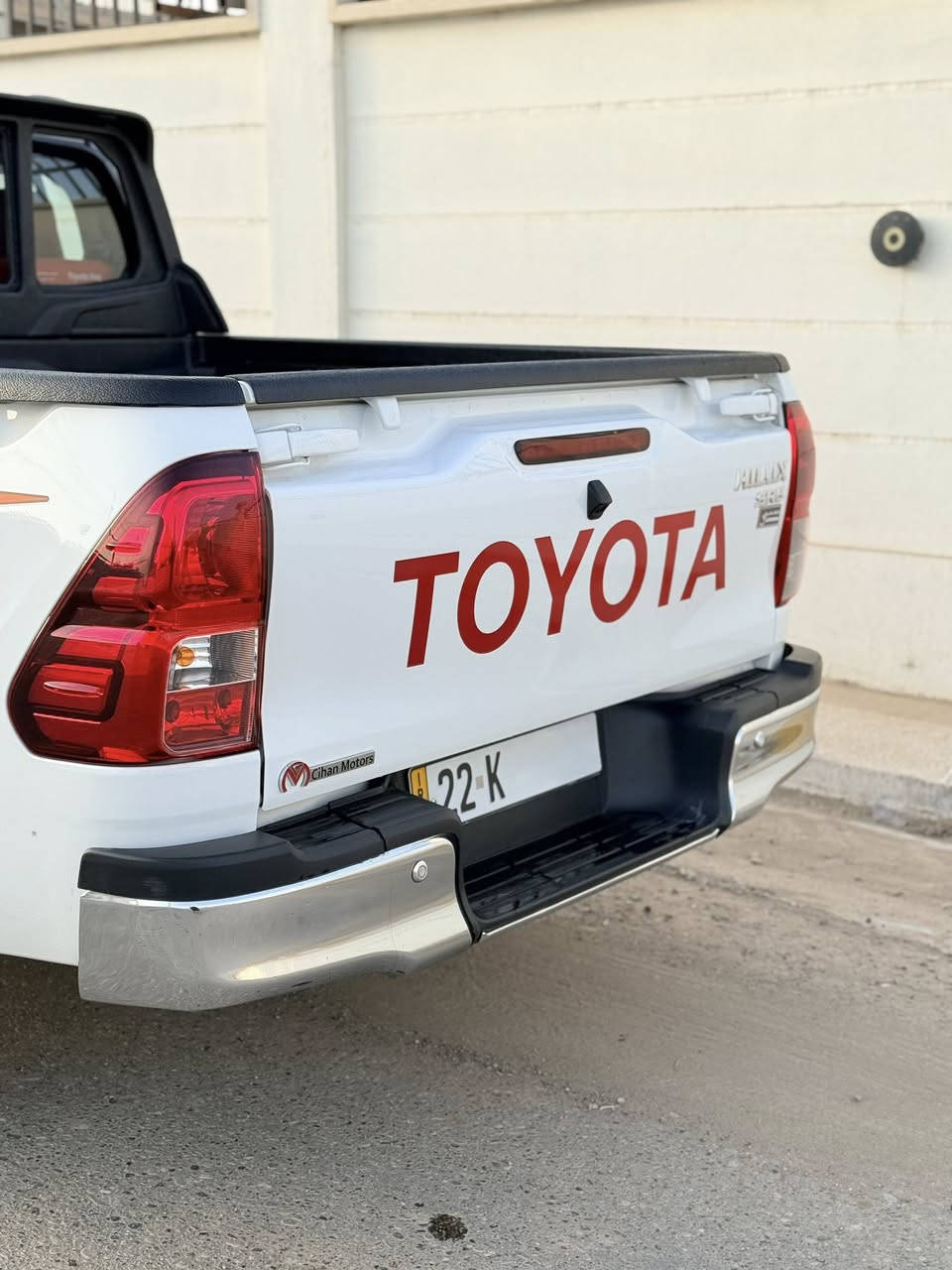 السلام عليكم للبيع تيوتا موديل 2025 مكفوله كفاله عامه ساز اصلي فول مواصفات ماشيه 25 الف حقيقي رقم اربيل تايرات شركه مكان السياره صلاح الدين قضاء/بلد السعر 315 وبيها مجال للأستفسار اتصل ع رقم ***********
