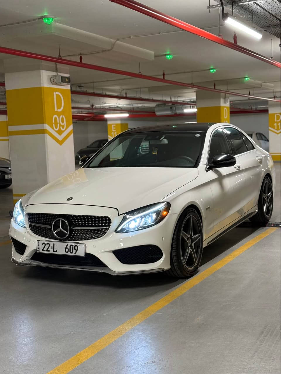 مرسدسC300 _ 2017 كلين تايتل 
موصفات AMG_4matic.  بصمه _كشنات جلد _ رادار امامي _ ويل AMG  شاشه تحكمات لمس _ تحذير تصادم _انظمه قياده _لايت عدسه _ بك لايت لد _ بدي AMG 
ماشيه 85 الف كير مكينه كهربائيات بوضع شركه 
( صفر مسج ) بيها هوايه مواصفات معروفه بهذا الموديل _ مكانها سياره اربيل 
السياره بدون حادث بدون صبغ بدون تبديل بدون بارد  

اي ستفسر اتصال 
*********** أربيل, العراق
