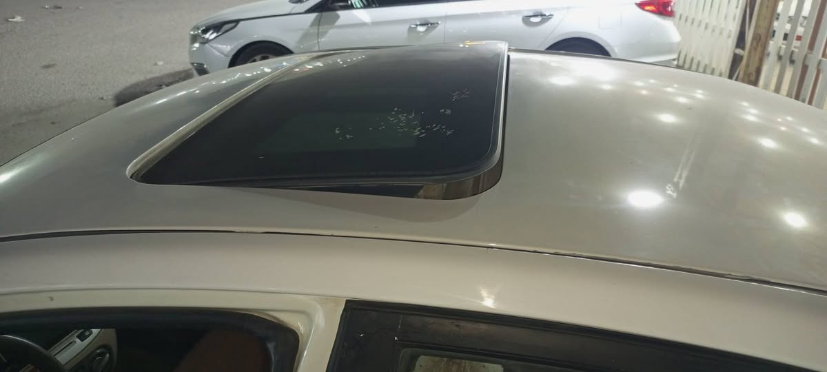 سلام عليكم كيه ريو 2011 رقم بغداد بسمي سياره بيها صفحه يمنه بيها صبغ بيها دوسه عتبه وتكمه بيه تصليح موضح با سونار مرفق بل صوره مكينه 1600 فول فتحه شاره بل مري تحكم ستيرن خمس ويل كب داخل بيجي سعر 73 بيها مجال مكان نجف ***********
