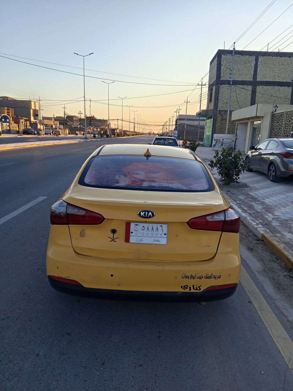 السلام عليكم كيه سيراتو مديل 15جهازه ومكفوله من التبديل محرك وكير كفاله تبريد ثلج كشنات جلد تدفه بالكشن+استيرن تحكم جهتين مرئي شفط تبريد خالفي جاهزه السياره سعره 98وبيه مجال قليل رقم ***********مكاني كربلاء
