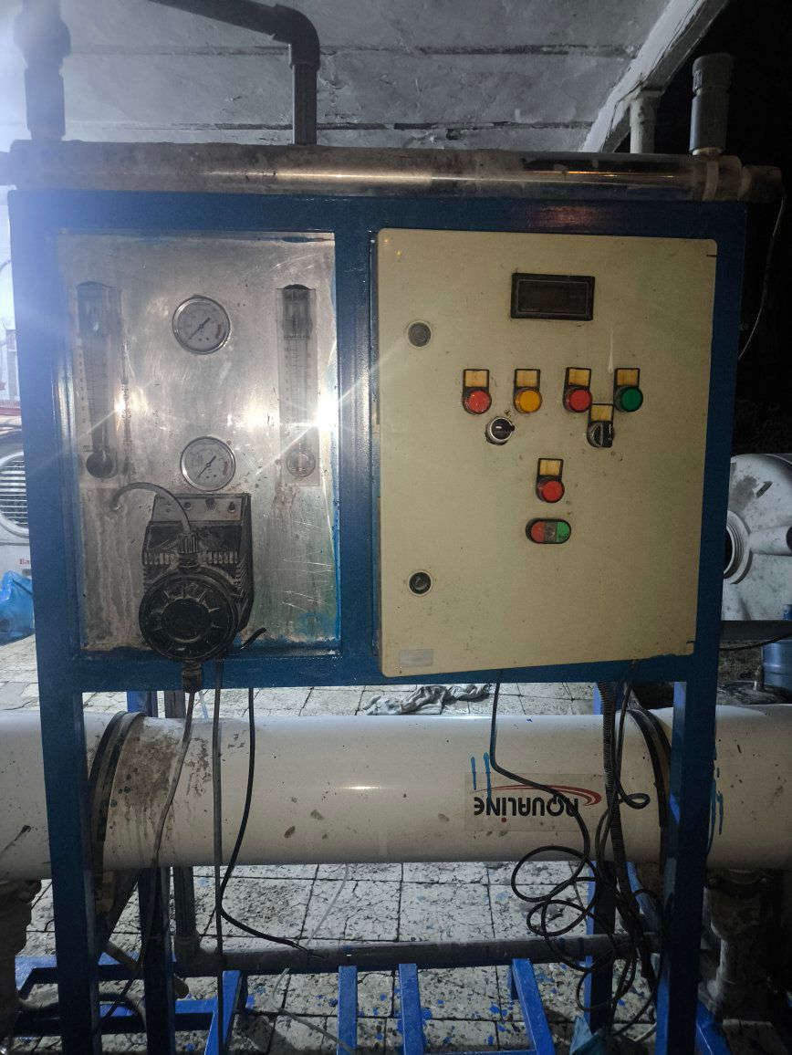 ياالله محطه ام الالف مستخدمه 
محطه نضيفه امانه الله 
تانكيات حجم الف ونص العدد 2
ماطور عامودي بنتكس 
مع ماطور طرحي 
مع ماطور بوستر 
حصو فحم رمل جديد 
السعر1900
وبيه مجال قليل 
مكاني واسط وعدي توصيل حسب الاتفاق 
منبرين املاحه 40بدون غسل
***********
***********
