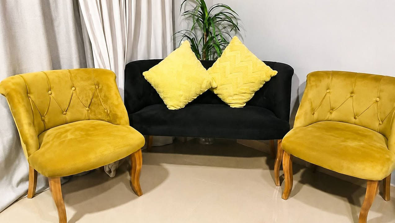 چوار کورسی لۆک و نیووتاقمە نازدارە بۆ فرۆشتن لەسلێمانی سعری زۆر گونجاوە موشتەری نامە بنێرە السليمانية, العراق


**إذا كنت صاحب هذا الإعلان وتريد حذفه لأي سبب، رجاءا أرسل رسالة إلى الدعم الفني**
