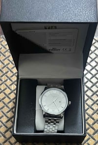 تيسو • جديدة • مع العلبة والكارت