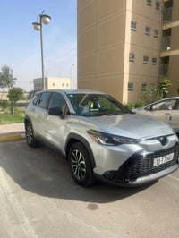 كورلا أكروز • ٢٠٢٤ • هايبرد