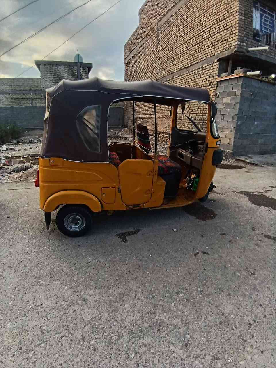 سلام عليكم تكتك ٢١ رقم وسنويه نكليزي  مكاني مدينه  الصدر يرادلها ترتيب سعر ٦٥٠٠ وبيها مجال ***********
