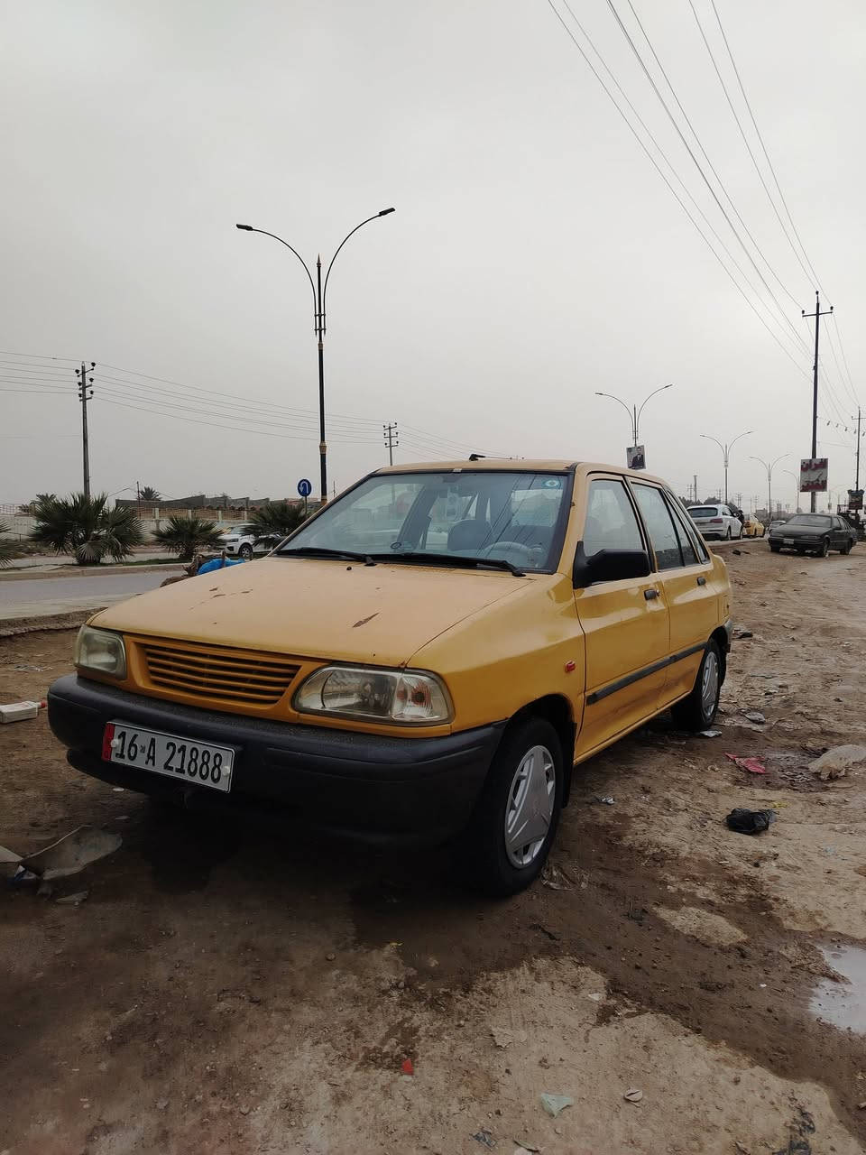 السلام عليكم
سايبه للبيع موديل 12 هيئه وغرامات صفر ب اسمي معمره جديد مصبوغه احزام دوشمه كهربائيات تبريد كلها شغاله وجاهزه  ***********
