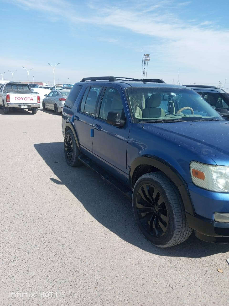 السلام عليكم ورحمة الله وبركاته 
فورد اكسبلورر موديل 2009 السياره مصبوغة صبغ عام السياره نص فول فتحه سقف وشاشه وتحكمات ستيرن تبريد شغال كير مكينه خير من الله لايت زنون تايرات جدد ويل حجم 20 مال جارجر السعر 95ورقه وبيها مجال للأستفسار
*********** واتساب
*********** واتساب
