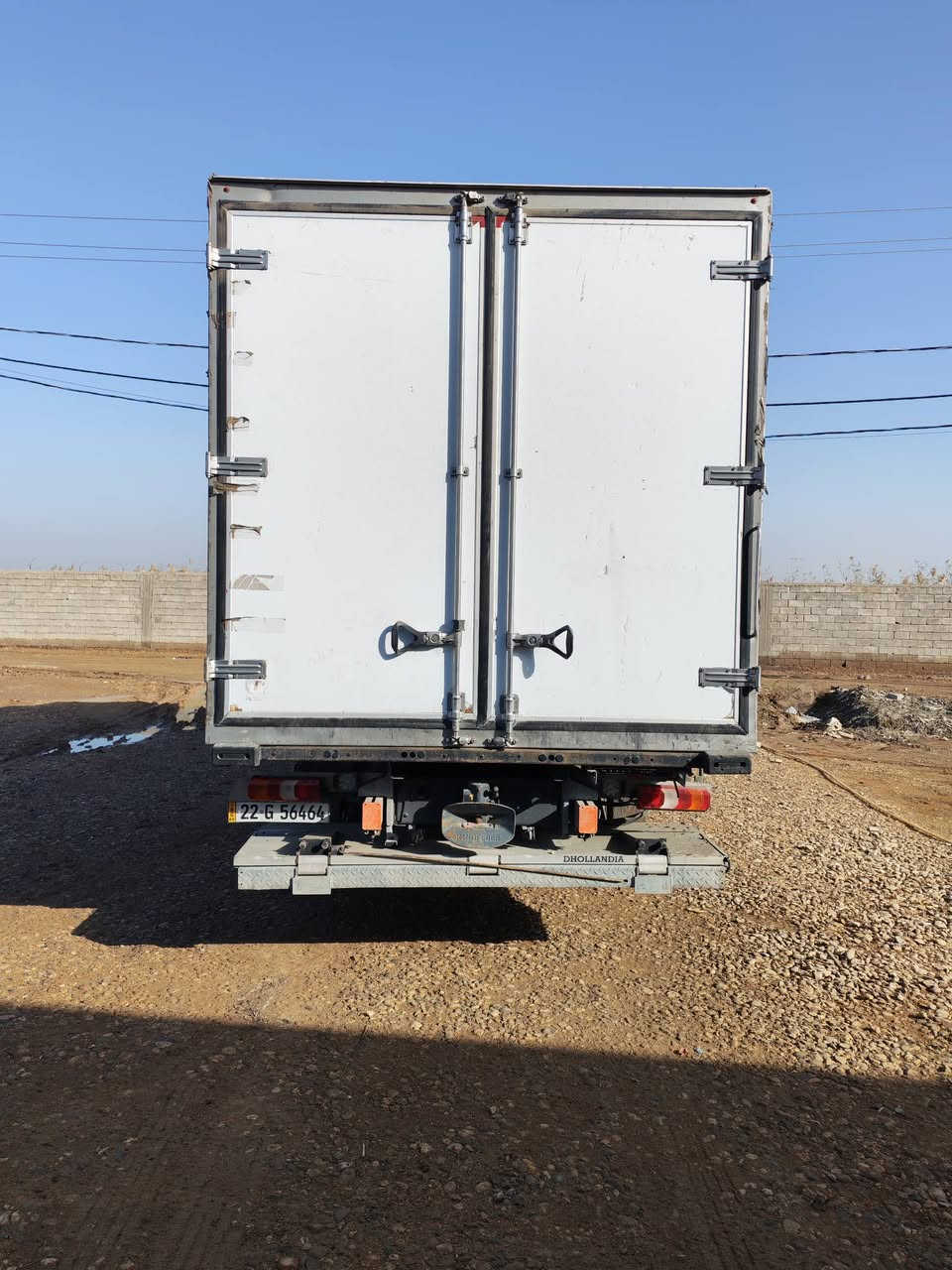 سلام عليكم اتيكو 2014 طول 7 وربع جاهزه للبيع ستفسار ع رقم ***********
