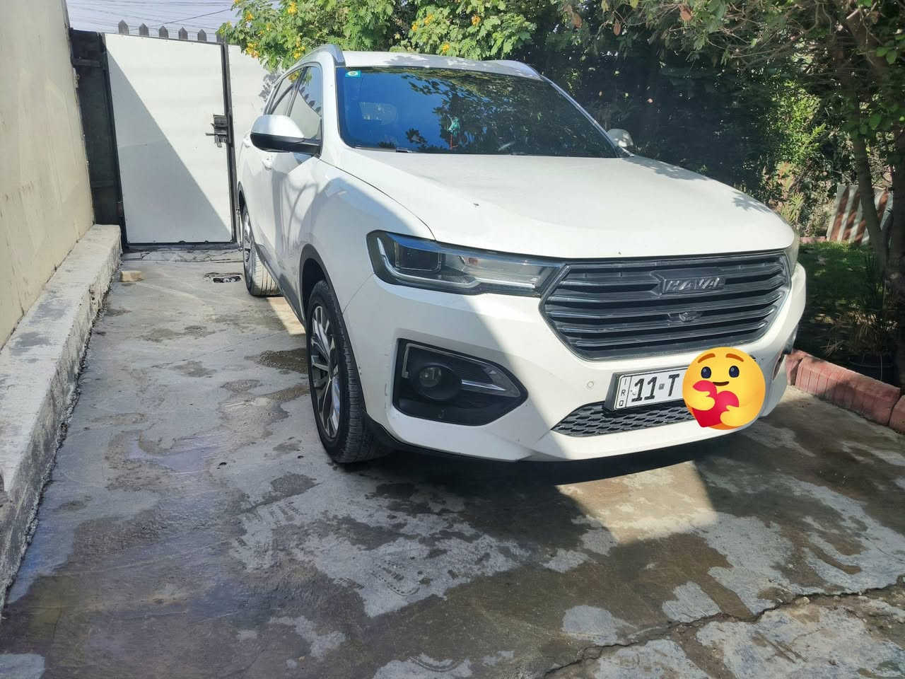 🔴السلام عليكم
الحلال للبيع HAVAL H6
موديل  2019

ماشية 200 الف كم 

طخم تاير جديد 

حجم المحرك 2000 تيربو المرغوب

گير الCVT المرغوب دبل كلچ

مواصفاتها فول ١/١ 

تحديد مسار 

٣ أنظمة قيادة

مثبت سرعة  

كامرات امامي خلفي ٣٦٠ د 

الستيرن هيتر 

كشنات جلد  

تحكمات ستيرن + تحكمات كشن 

تبريد قطعتين 

مرايات طوي 

انارات محيطية مخفية داخلي

هاند بريك بصمة

" اوتو بارك توقف الركن الذاتي "

تحديد مسار 

هيتر بل ستيرن 

مثبت سرعة 

اوتو هولد 

اشارات ترحيبية ب علامة هاڤال

بك لايت ليد 

حساس اطارات 

مانع انزلاق 

شاشة كبيرة + شاشة اعطال

رادار جانبي + رادار امامي

مراقبة النقط العمياء 

اشاير بل مري

نظام ABS

شفتات بل ستيرن ( تنطيك طابع رياضي)

مساحات خلفية

بيها بصمة تشغيل (2) 

مكان سيارة ( بغداد/سبع البور )
شرط تحويل 

 
رقم التلفون :
***********

السعر المطلوب و ما تلكه بالفيس كله هيج سعر 123$قفل
