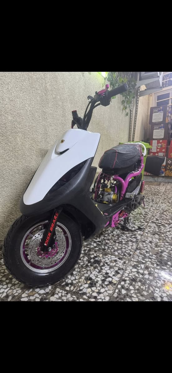 ماكس عدله لعب  55( سعر خاص)
❗️الدراجه متعوب عليهه مو شراي اعبر المنشور 
1 قبق كور تيتانيوم NCY
2 ستد كور تيتانيوم
3 صينيه NCY كرزي🩷
4 وياله مشيف RPM كرزي 🩷
5 تايرات جلاتين 
6 قبق عنبار RGS كرزي🩷
7 تعلاكه RGS كرزي🩷
8 شيال نيكل 
9 قبق فلاوين كرزي 🩷
10 قطره دهن اصلي كرزي 🩷
11 صالنصه SHARK
12 سلف اصلي مال مكينه جبيره 
13 كلجات خلفي امامي JISO
14 دبل خلفي اصلي 
15 ملقط صوندات 
16 قطره اكسل RGS كرزي🩷
17 ستان صفح قزم كرزي 🩷
18 قبق هندر عمل 
19 كبات Ks كامل 4 
20 دشلي كيلومتر اصلي 🩷
21 فراك بريك اصلي NCY كرزي🩷
22 يدات بريك SHARK كرزي 🩷
23 قبق رقم شاصي Ks كرزي🩷
24 سماعات دمام كارت كامل اضافه شاحنه 
25 كشن دوشمه جديد 
26 باتري جديد 
27 براغي ثقب 
28 براغي ذهبي تزويد 
29 شوته كرزي 🩷
30 شاصي لون وردي صبغ حراري 🩷
 دراجه (مزوعه تزويد)


**إذا كنت صاحب هذا الإعلان وتريد حذفه لأي سبب، رجاءا أرسل رسالة إلى الدعم الفني**