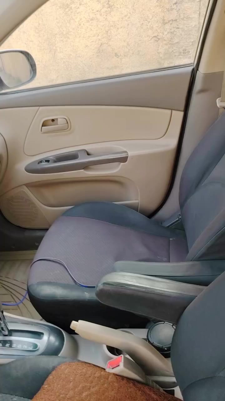 السلام عليكم عندي كيا ريو 2011 مقدس رقمها اربيل القديم صاحب السنويه كردي الوكاله خاص او عامه   باسم ولد من بغداد الحسنيه الى حق التحويل بس الوكاله 2017  بس جدده  وتحول  النقص اللي بيها الكير  النمره الخامسه مرات متاخذه والصدر تعبان وبيها ضربه جاملغ الخلفي مو حيل قويه ضربته يرادله ترتيب للمعلومات مصبوغه حزام باربيل... مكان السياره بغداد سعر ٦٠ وبيه مجال


**إذا كنت صاحب هذا الإعلان وتريد حذفه لأي سبب، رجاءا أرسل رسالة إلى الدعم الفني**