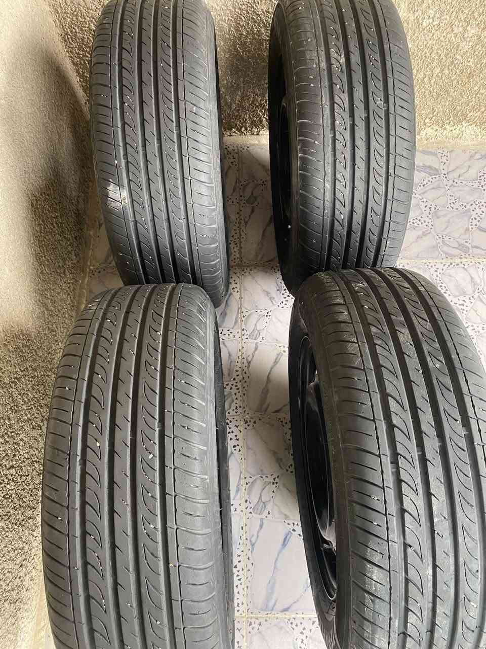 السلام عليكم 
تخم ويل النتراا اصلي مع تخم تاير نضيف جدااا 
السعر 300 وبيهه مجال 

***********
