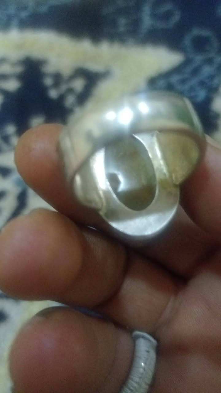 خاتم سليماني قديم عين صريحه عمره اكثر من ٢٠٠ سنه قيموه حض وبخت ناصريه سوق شيوخ حي العسكري ما عندي توصيل


**إذا كنت صاحب هذا الإعلان وتريد حذفه لأي سبب، رجاءا أرسل رسالة إلى الدعم الفني**