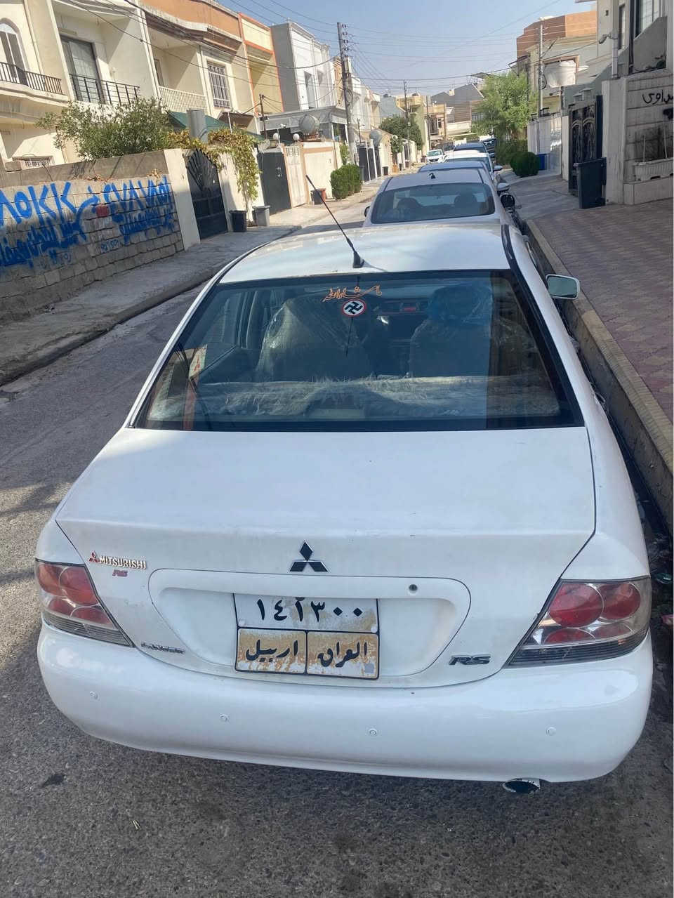 لانسه رسبي بفري  2008
گئرومكينه به شه رت 
مكينه گه وره 
جواجام كاره بايي
تاخم تايه نوي
شاشه ايباد وكاميره
تبريد وكه رمي
غازوبنزين 
 سيسته مي غازي ده ره جه يه كي له سه ره 
ته قه وره قه ي نيه تراي شيمال تاجنوب بكه ته قه وره قه ي نيه
حيزام نيه يه ك دوجيي صبغه من به حيزام ده يفروشم
سعريشي 65 ورقه 
هه ولير *********** به س ويت سابم هه يه أربيل, العراق
