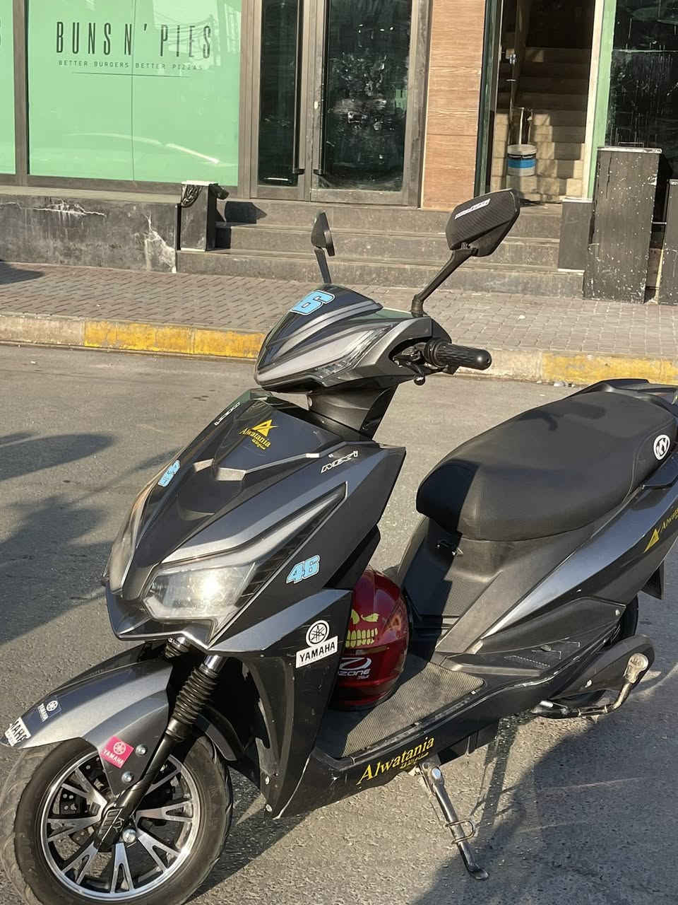 ماطور سكنس شحن 6 بطاريات بي بطاريه وحده فقط ضعيفه الماطور نضيف السعر 300الف 
***********
