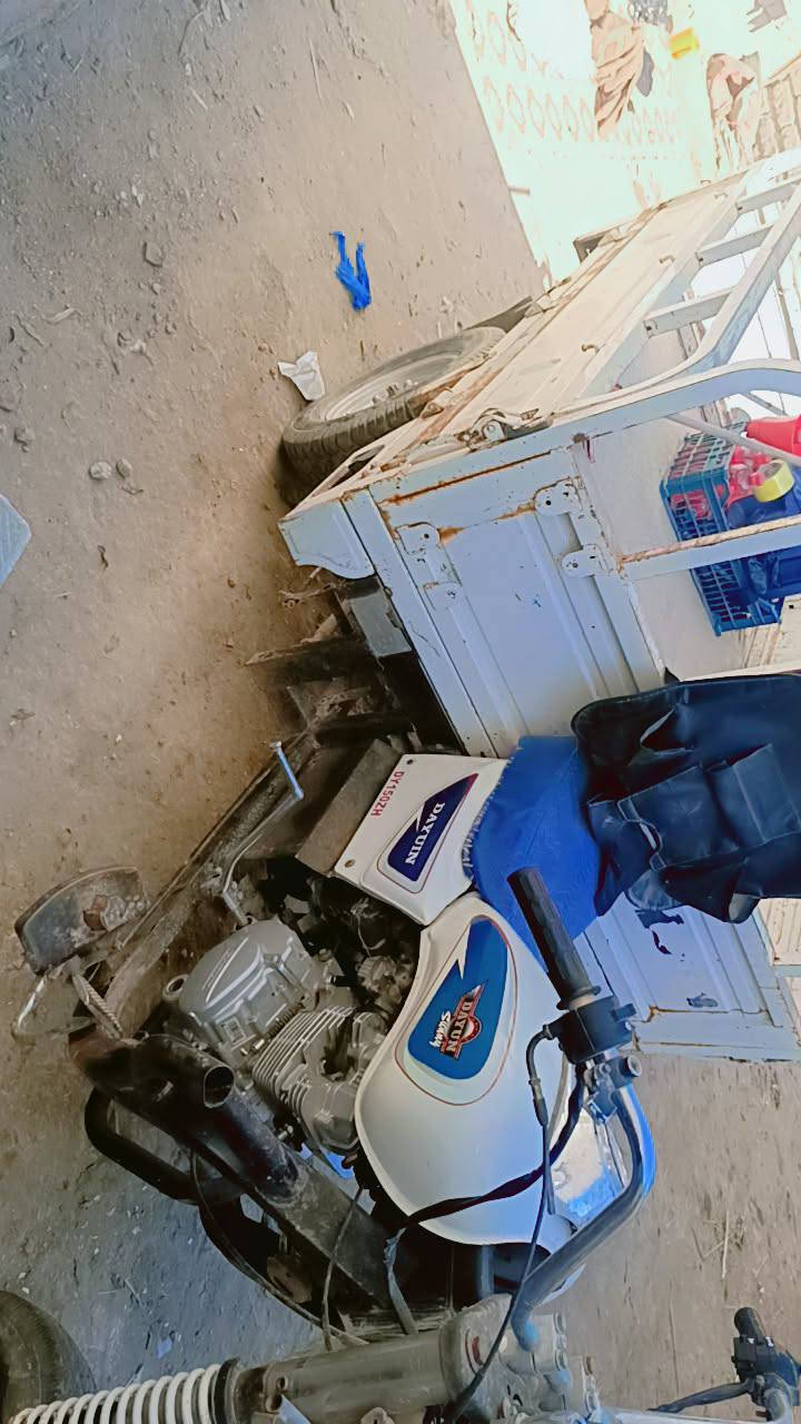 السلام عليكم ستوت للبيع نظيفه مكينه الدهن الشريكه ستوته رقم شاصي شاصي كهربائيات جير تواير كلها نظيفه ستوته مقفوله اوراق السعر1500 مستعجل بالبيع موديل 17 مراوس ستوته مراوس ***********
