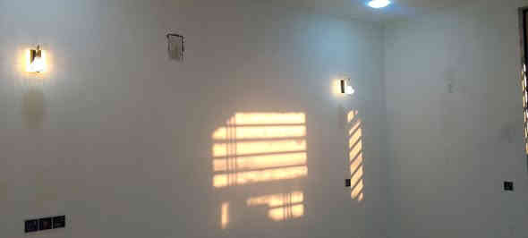 دار للبيع مساحته 150 متر 🟥 نظيف بناء حديث غير مسكون🟦 يحتوي على غرفتين نوم وهول ومطبخ واستقبال وصحيات داخلية وخارجية وگراچ 🟥
⬅️مبني من الطابوق 🔳
⬅️السقف صب كونكريت 🔲
⬅️الأرضية والجدران سيراميك 🟦
⬅️بناء درجة اولى وترتيبات🟥
السعر//67 مليون قابل للتفاوض 🔲
العنوان//كوت-- حي الحكيم الاولى-- شارع علاء غريب قرب الكورنيش🟦

         ***********************
للاستفسار الاتصال على الارقام التاليه 

📳📳*********** 📳📳
📳📳*********** 📳📳
📳📳*********** 📳📳
مكتب دلالية اهل الديرة للعقار ،🏨
