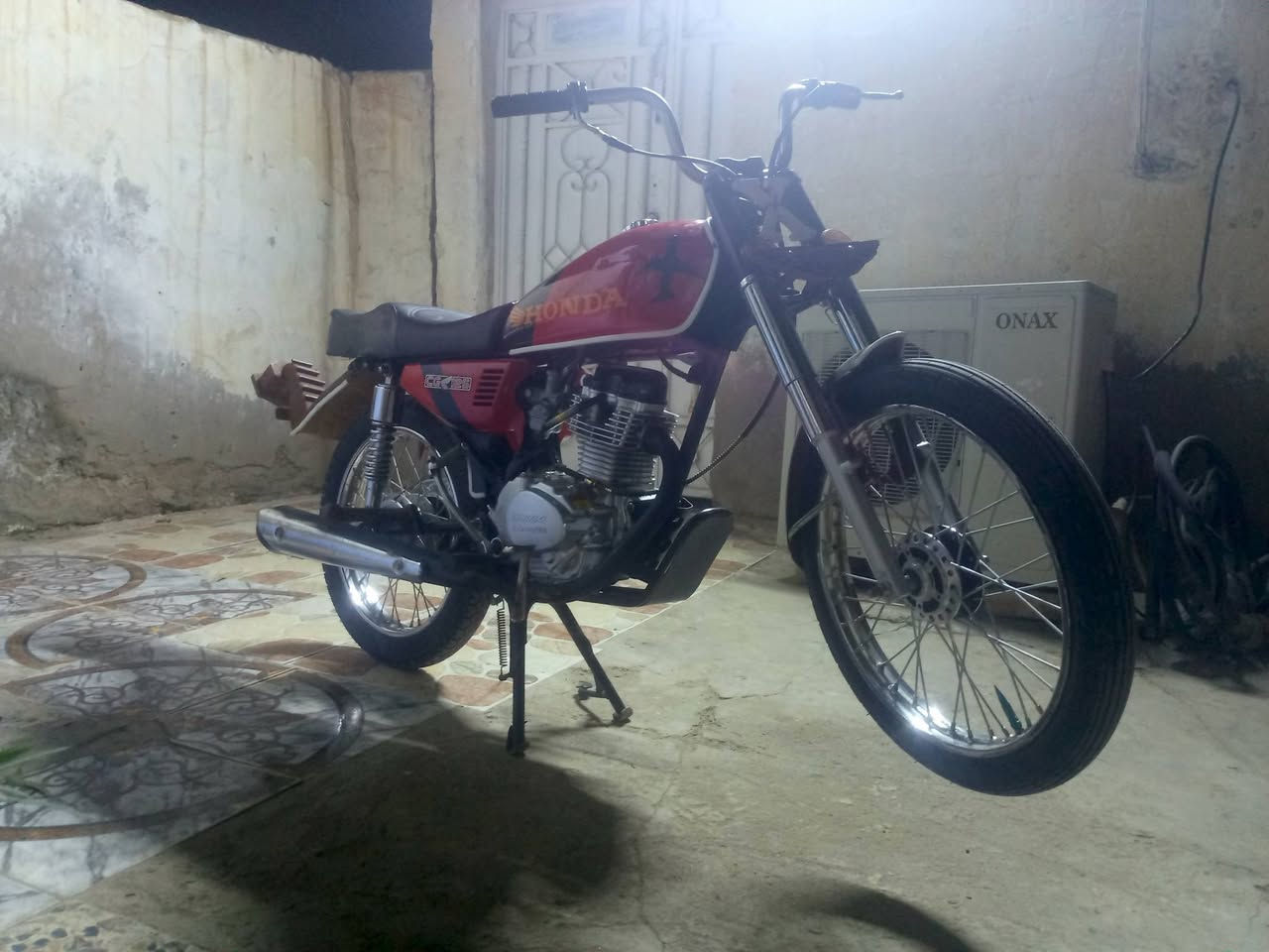 السلام عليكم دراجه للبيع فقط واتساب *********** قصبه رفيعه
