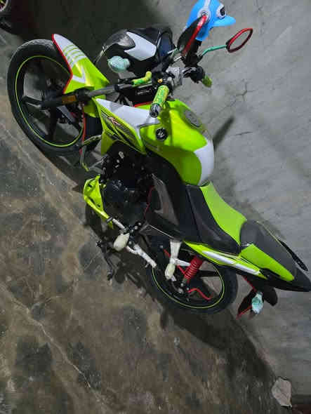 من رخصة ادمن شباب دراجه هاوجي للبيع نضافه خير من الله كدامك موديل ٢٣ مسجل عربي تحويل شوكت ميعجبك ماشي قليل الشراي يتصل ويدلل واتساب او ع خط رقم ***********
