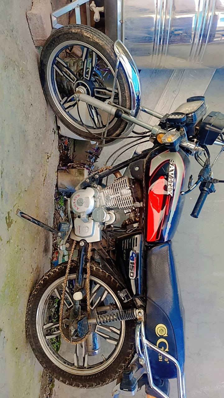 السلام عليكم سيفان موديل 23نضيف نكره سلف كله شغال محرك مامفتوح 425 ***********
