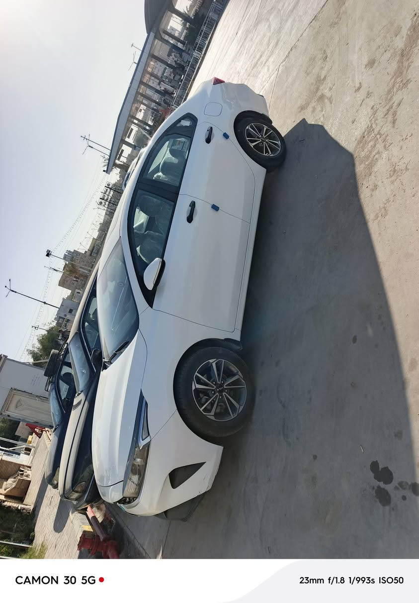 سيراتو خليجي فول مواصفات رقم أرييل الأماني محرك ١٦٠٠ ماشيه ٦٦ بيه فقط بارد مكاني النجف  السعر ١٦٣ وبيه مجال ‏‪***********‬‏
