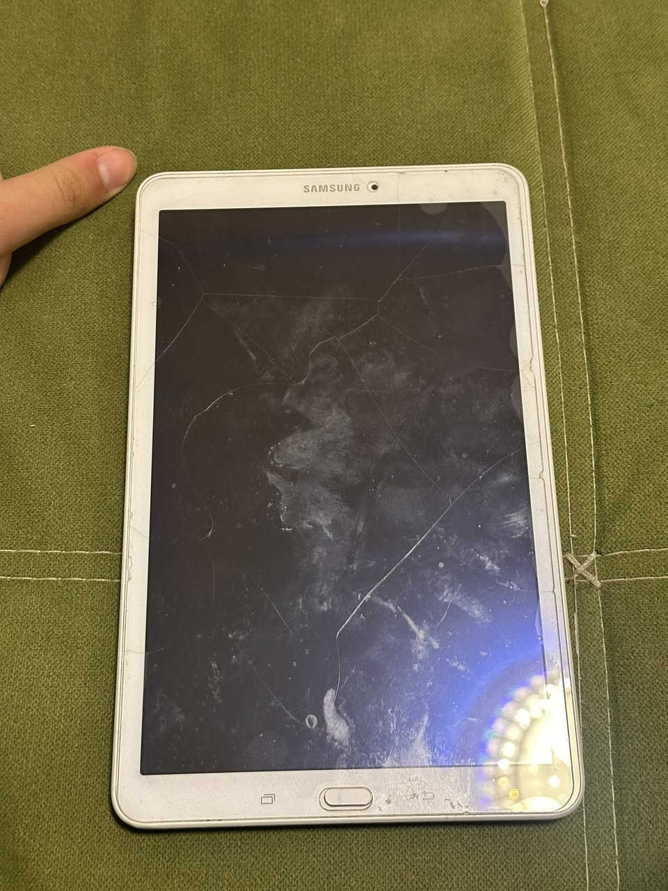 تاب E
السعر ٣٥ الف
المكان شهداء البياع
يوجد توصيل ٥ الاف


**إذا كنت صاحب هذا الإعلان وتريد حذفه لأي سبب، رجاءا أرسل رسالة إلى الدعم الفني**