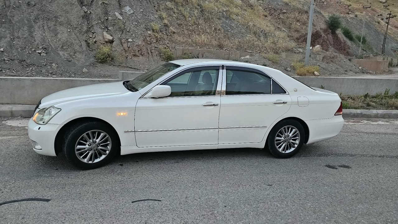 سةرةتا بةناو خوا
شاهينة موس ٢٠٠٥
گيرو مةكينة گةورة ١٨٢
ناوزةردة
سي دوگمية يةك پةردةية  
سةيارةكة هى خومانة كامل مةسروفى كراوة 
بي مةسروفة بيجالو شوختة زور جوانة.تكاية گورينةوة ناكةين بةس فروشتنة(٦٥گةلاو معامةلة) 
ئةوةزمارةى خاوةنيةتى تةلة فونى بو بكةن .
0770 447 4584
