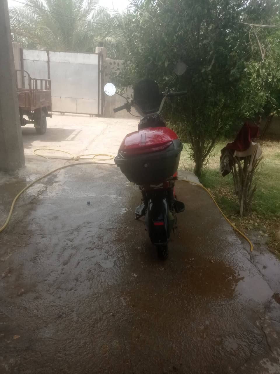 دراجه شحن للبيع موديل 25 خمس بطاريات ثلاث سرع بها بس باترين هابطات السعر 400 وبيها مجال *********** وبيه واتساب
