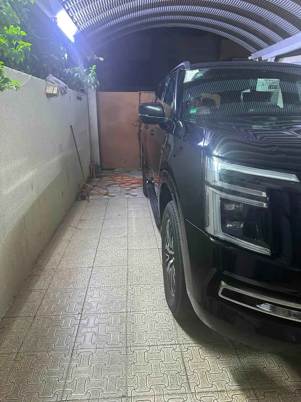 نيسان باترول بلاتينيوم 2026 
داخل احمر 
ماشية 6000 
بغداد 
السعر 120 مليون 
***********

