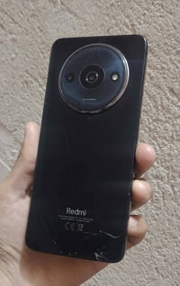 ريدمي اي 3 • ١٢٨ • كسور خفيفة